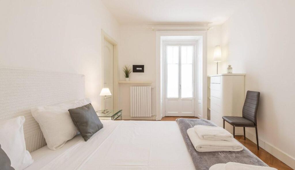Milan Royal Suites - Centro Cadorna Luaran gambar