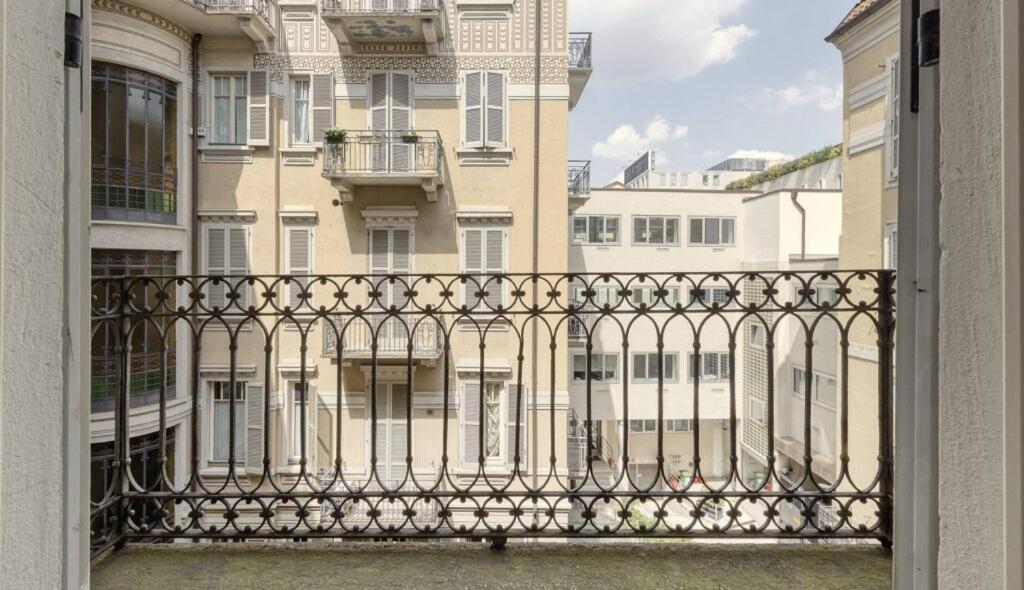 Milan Royal Suites - Centro Cadorna Luaran gambar