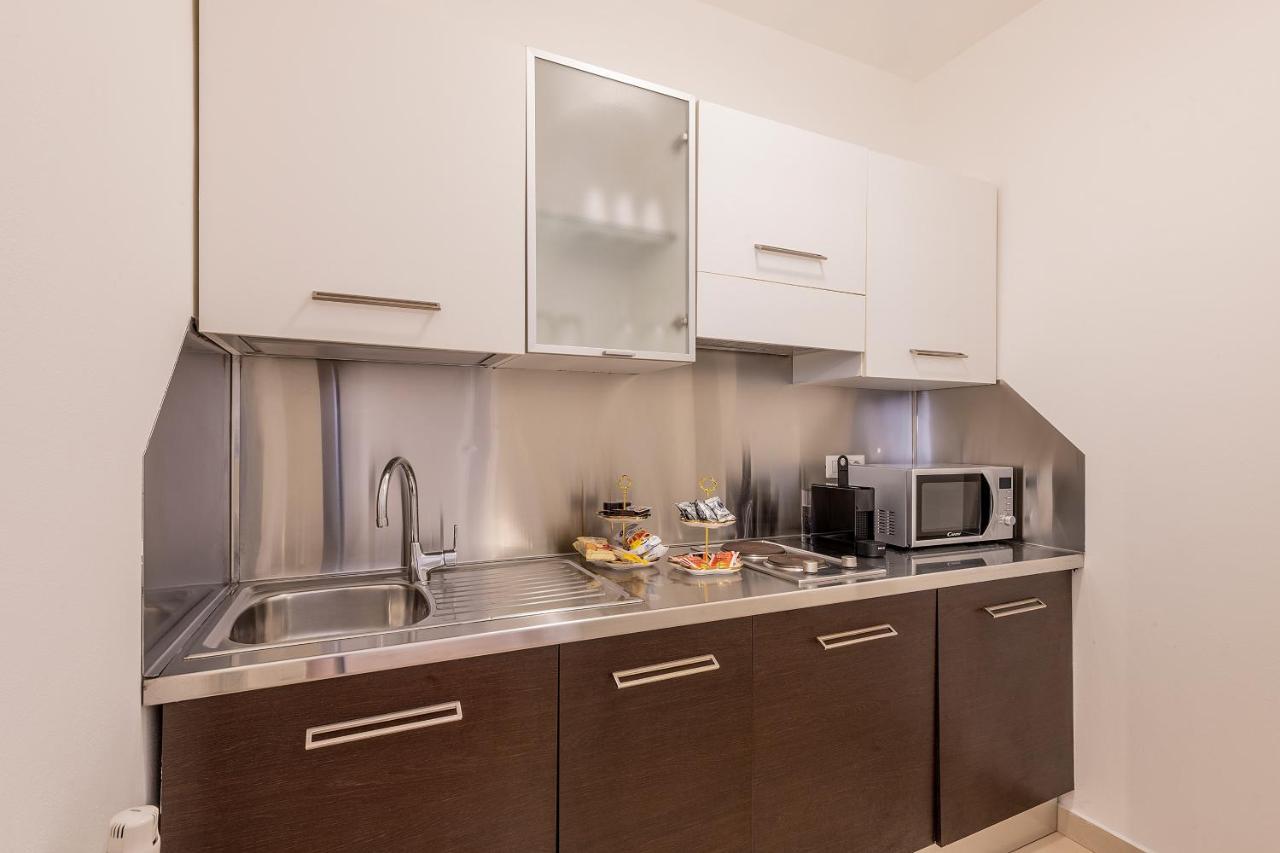 Milan Royal Suites - Centro Cadorna Luaran gambar