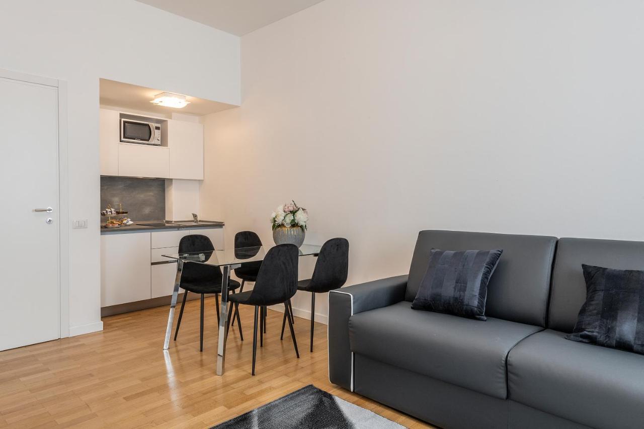 Milan Royal Suites - Centro Cadorna Luaran gambar
