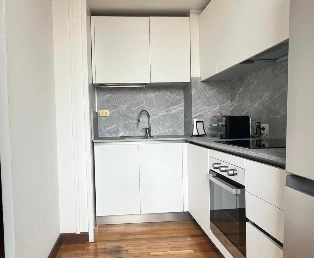 Milan Royal Suites - Centro Cadorna Luaran gambar