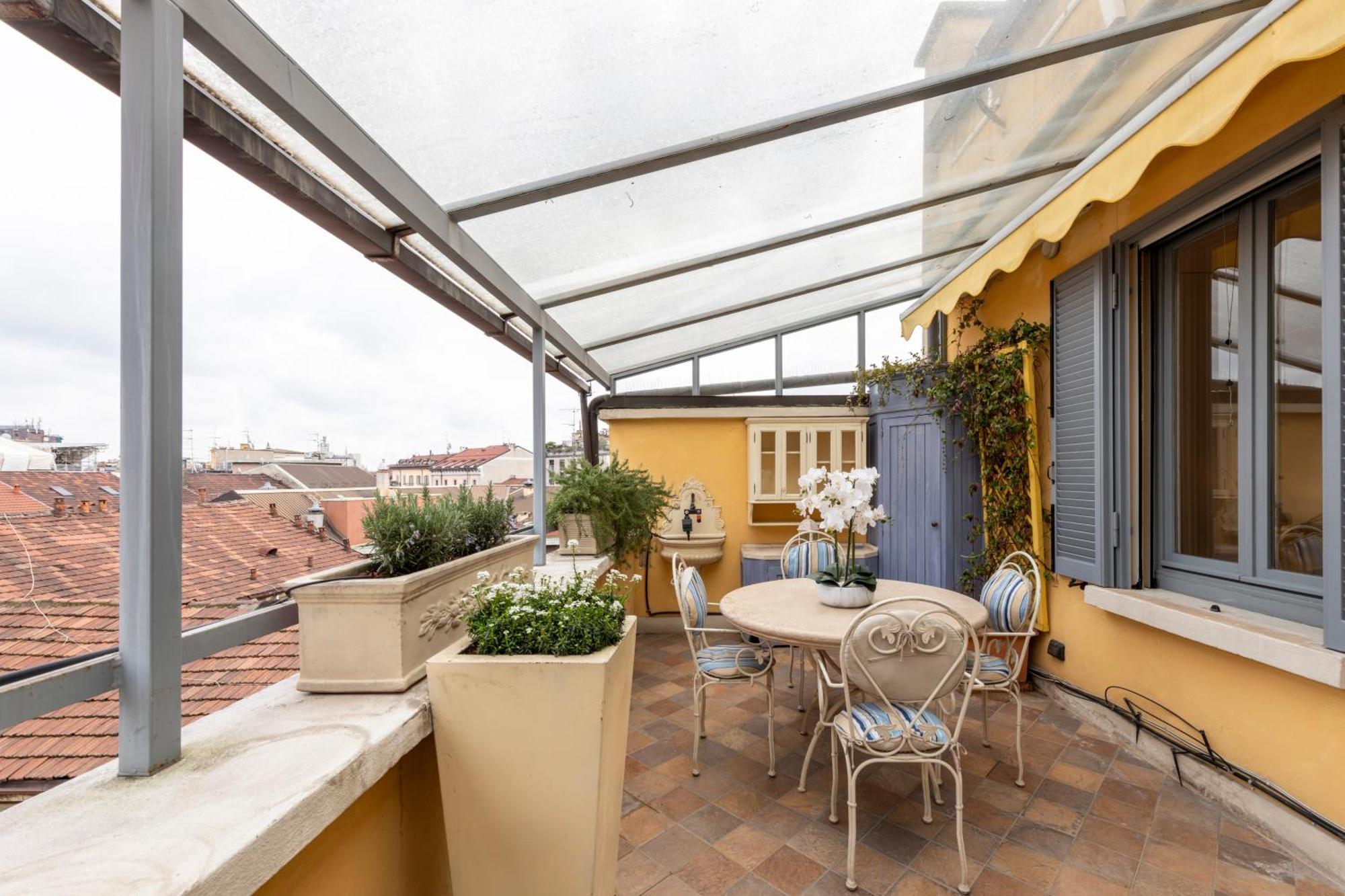 Milan Royal Suites - Centro Cadorna Luaran gambar
