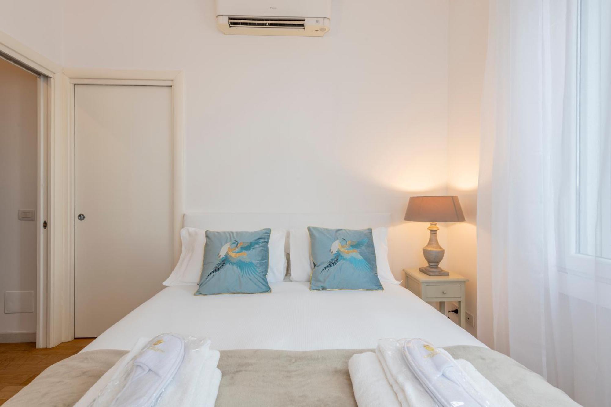 Milan Royal Suites - Centro Cadorna Luaran gambar